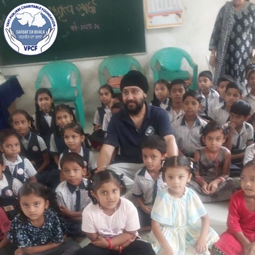 Notebook distribution with students
